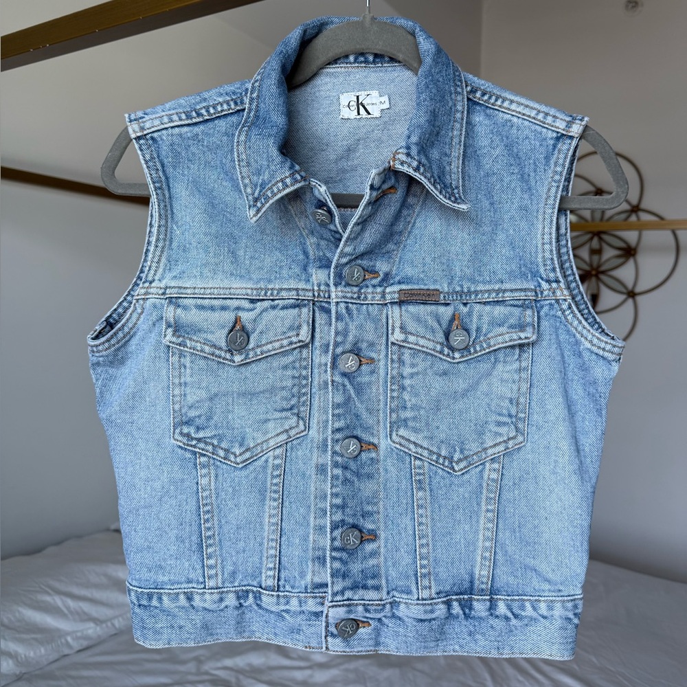 90s Calvin Klein Denim Vest Size M Made In USA Light Wash Jean Vest Y2K Vintage - Picture 1 of 7